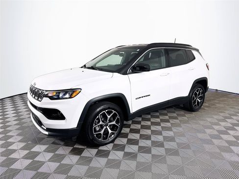 Used 2025 Jeep Compass Limited AWD/4WD image 1