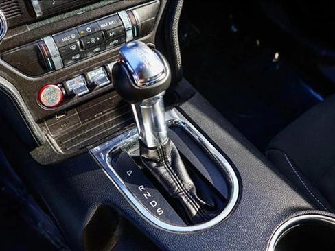 Used 2018 Ford Mustang EcoBoost w/ Equipment Group 101A image 19