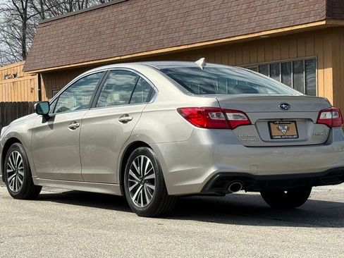 Used 2019 Subaru Legacy 2.5i Premium image 3