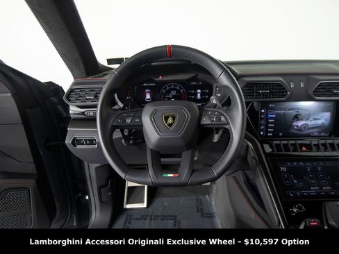 Used 2024 Lamborghini Urus S AWD/4WD image 17