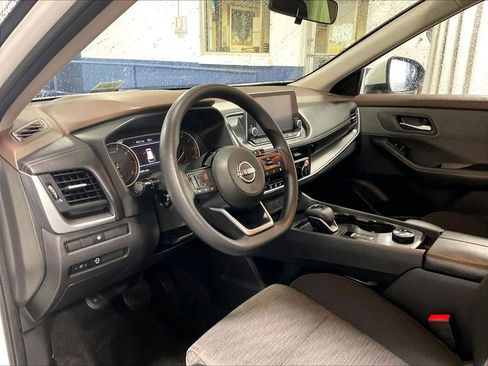 Certified 2023 Nissan Rogue SV AWD/4WD image 8