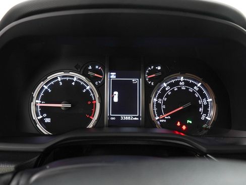 Used 2023 Toyota 4Runner Limited AWD/4WD image 30