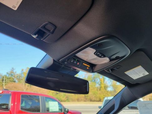 New 2026 GMC Canyon Elevation w/ Convenience Package image 21