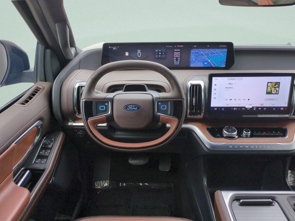 Used 2025 Ford Expedition King Ranch AWD/4WD image 12