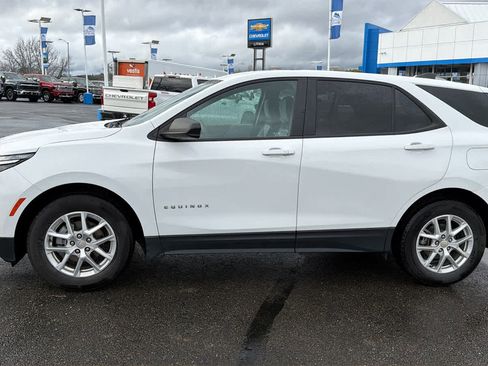 Certified 2022 Chevrolet Equinox LS w/ LS Convenience Package image 8