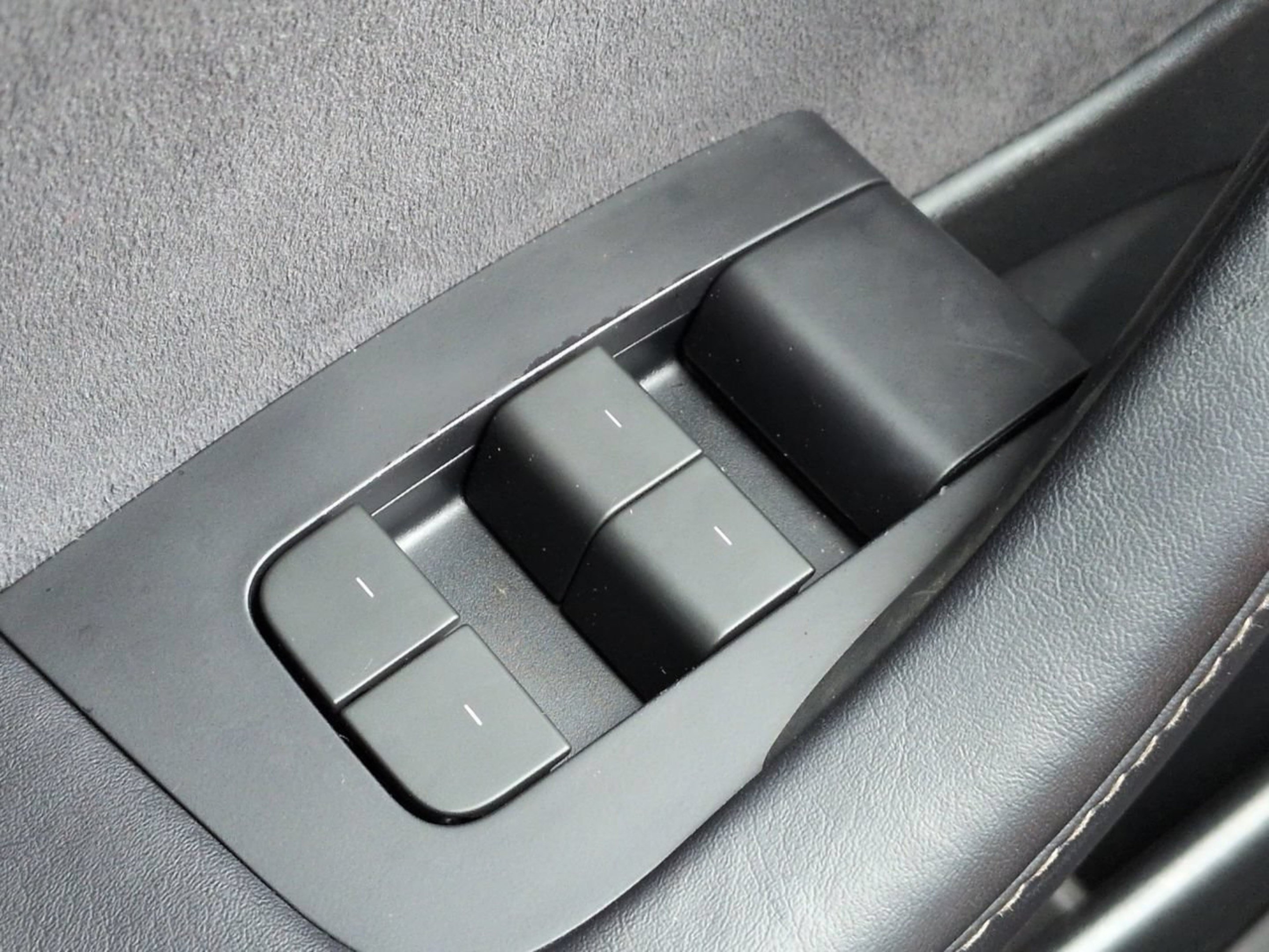 Used 2023 Tesla Model 3 Standard Range RWD image 28