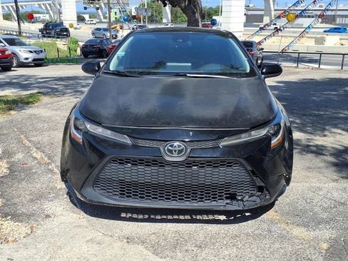 Used 2021 Toyota Corolla L FWD image 2