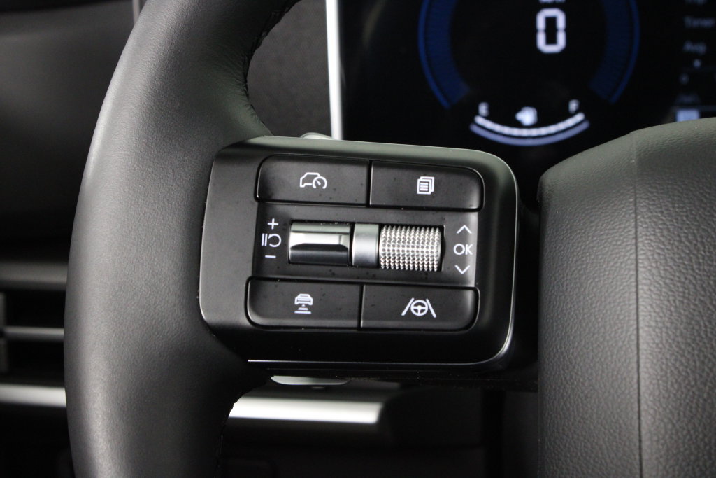 Certified 2026 Hyundai Santa Fe SEL FWD image 28