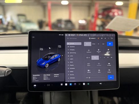 Used 2023 Tesla Model 3 Standard Range RWD image 27