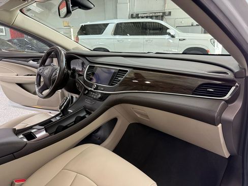Used 2018 Buick LaCrosse Preferred image 18