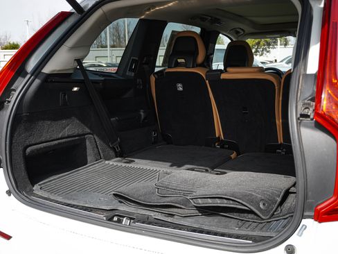 Used 2016 Volvo XC90 T6 Momentum w/ Protection Package Plus image 32