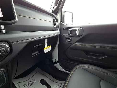 New 2026 Jeep Wrangler Unlimited Sahara image 17