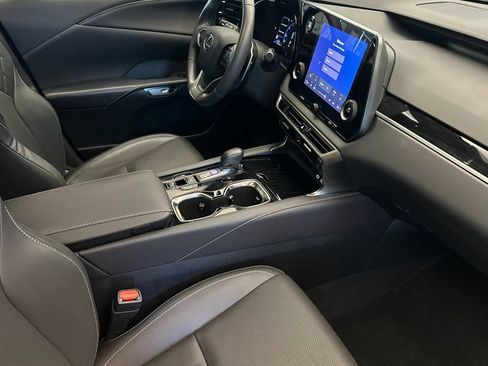Used 2024 Lexus RX 350 FWD w/ Technology Package image 16