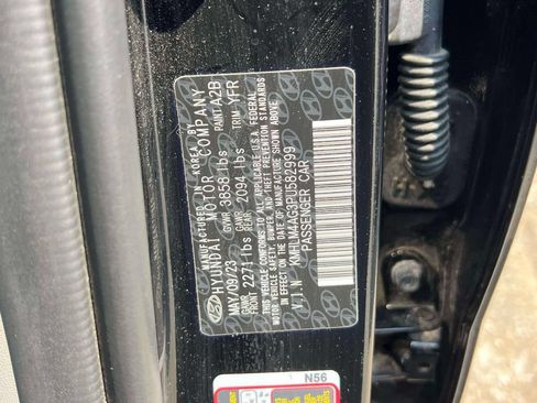 Certified 2023 Hyundai Elantra SEL w/ Preferred Accessory Package FWD image 19