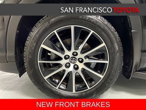 Used 2018 Toyota Highlander SE image 9