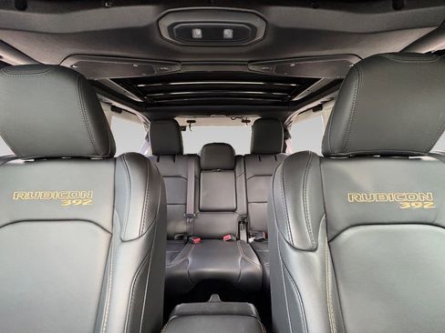 Used 2025 Jeep Wrangler Unlimited Rubicon 392 image 2