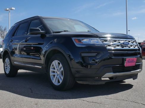 Used 2019 Ford Explorer XLT w/ Class III Trailer Tow Package AWD/4WD image 13