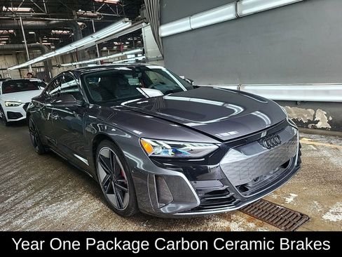 Used 2022 Audi RS e-tron GT image 1