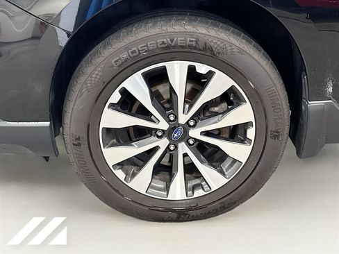 Used 2016 Subaru Outback 2.5i Limited AWD/4WD image 34