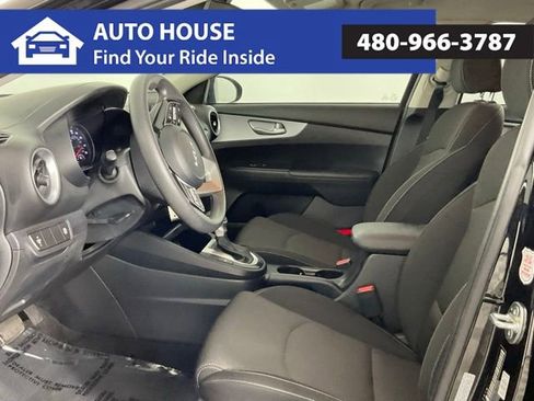 Used 2024 Kia Forte LXS image 10