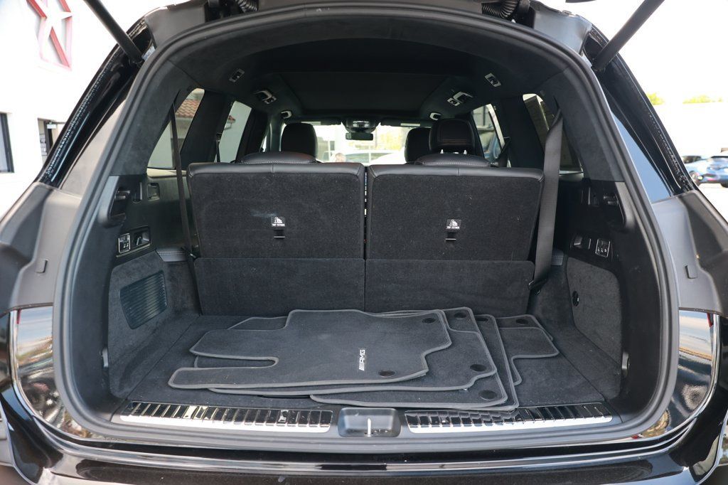 Used 2024 Mercedes-Benz GLS 63 AMG 4MATIC image 44