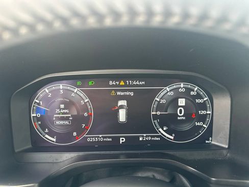 Used 2024 Mitsubishi Outlander SEL FWD image 19