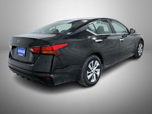 Used 2023 Nissan Altima 2.5 S image 5