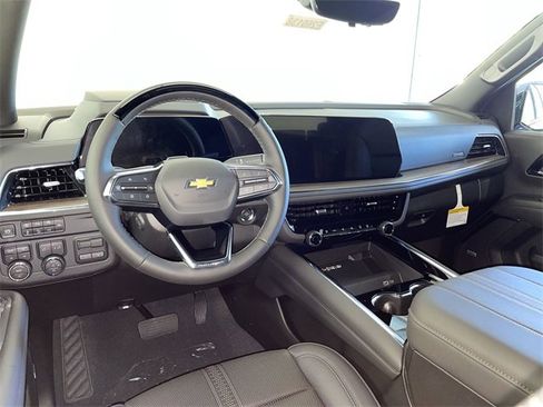 New 2026 Chevrolet Suburban High Country image 22