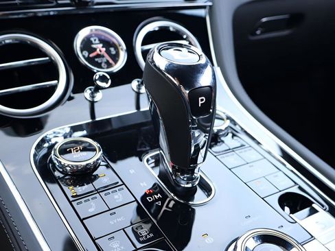 Used 2024 Bentley Continental GT V8 AWD/4WD image 30