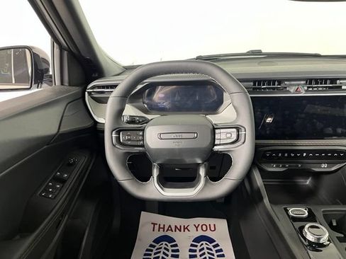 Used 2026 Jeep Cherokee Limited AWD/4WD image 19