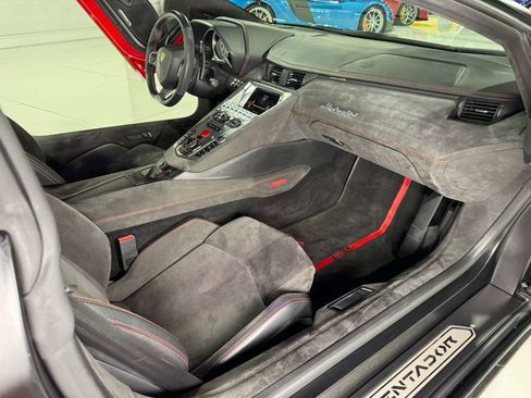 Used 2016 Lamborghini Aventador LP 700-4 image 28