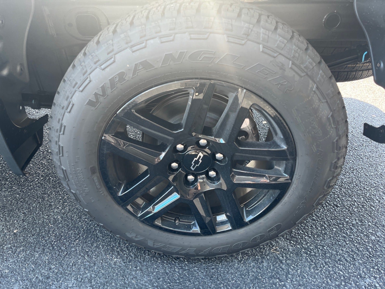 New 2026 Chevrolet Silverado 1500 RST w/ RST Select Package AWD/4WD image 13