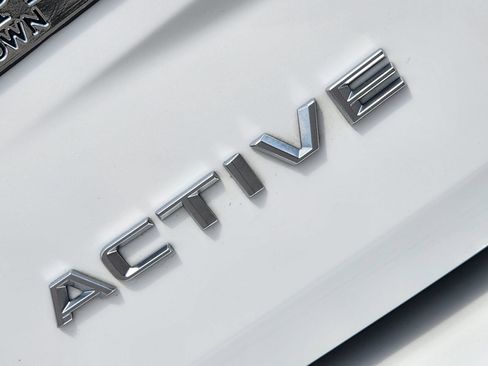 Certified 2025 Ford Expedition Active AWD/4WD image 10