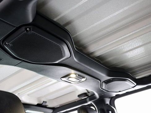 Used 2021 Jeep Gladiator Overland w/ Popular Equipment Package image 14