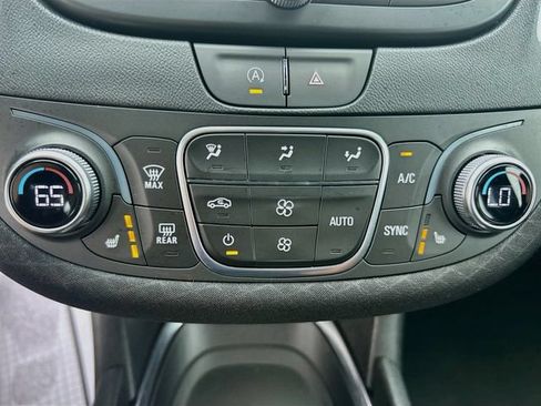 Used 2024 Chevrolet Malibu LT FWD image 26