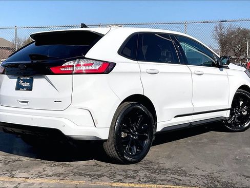 Used 2024 Ford Edge SE w/ Black Appearance Package AWD/4WD image 11