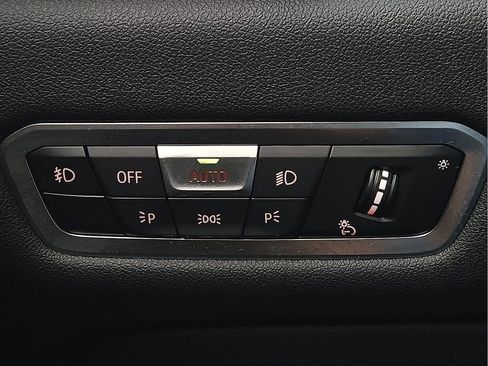 Used 2021 BMW X5 xDrive40i w/ Executive Package image 18