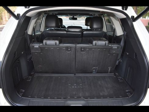 Used 2016 Nissan Pathfinder Platinum w/ Cargo Package FWD image 27
