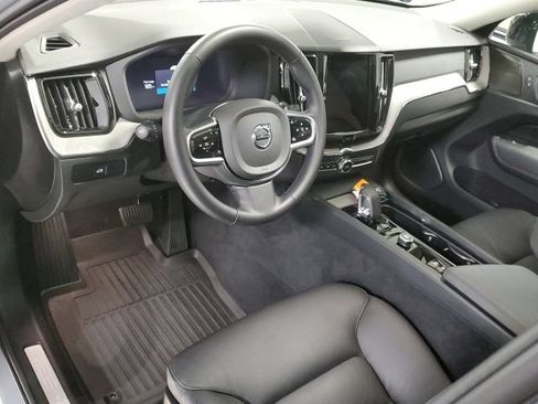 Used 2025 Volvo XC60 B5 Plus w/ Protection Package Premier AWD/4WD image 9