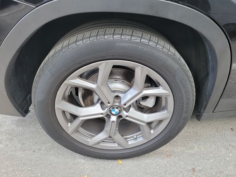 Used 2024 BMW X4 xDrive30i AWD/4WD image 5