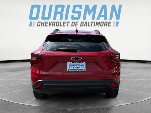 New 2026 Chevrolet Trax LT w/ Driver Confidence Package FWD image 5