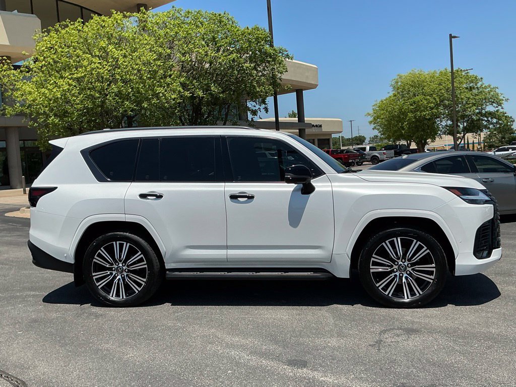 New 2026 Lexus LX 700h Luxury w/ Appearance Package AWD/4WD image 2