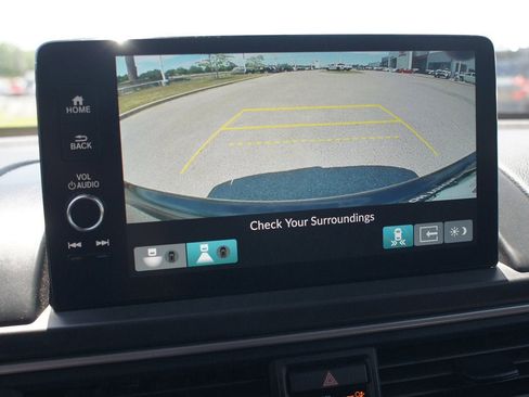 Used 2025 Honda Pilot Black Edition image 8