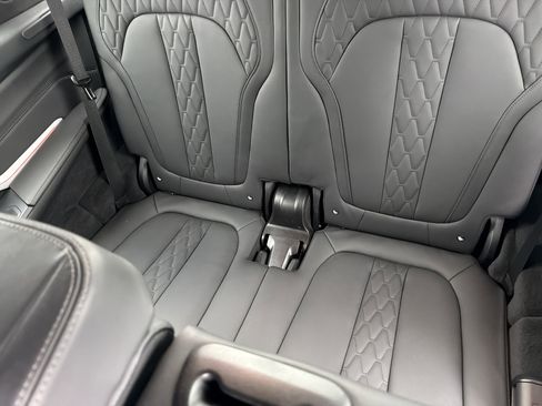 Used 2022 BMW X7 M50i w/ Cold Weather Package image 30