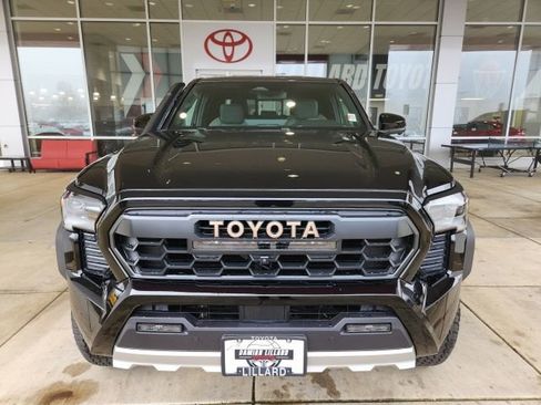 New 2026 Toyota Tacoma Trailhunter image 9