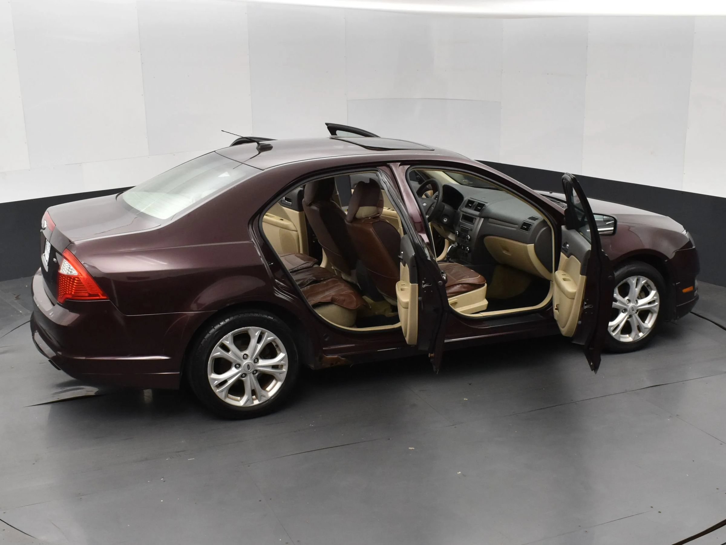 Used 2012 Ford Fusion SE FWD image 6