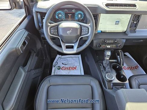 New 2025 Ford Bronco Badlands image 7