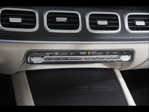 Used 2021 Mercedes-Benz GLE 450 4MATIC image 15