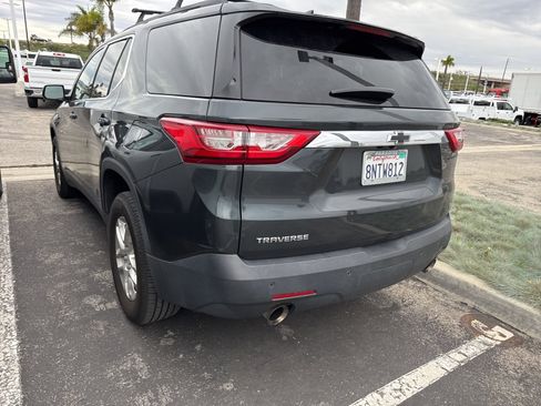 Used 2020 Chevrolet Traverse LT image 6