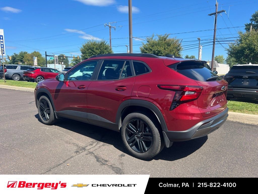 Certified 2024 Chevrolet Trax ACTIV w/ Driver Confidence Package FWD image 5
